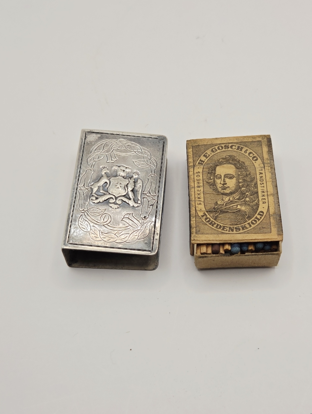 Vtg Silver 900 Fine Pictorial Everyday Life Match Holder With Vintage Matches - Picture 9 of 15